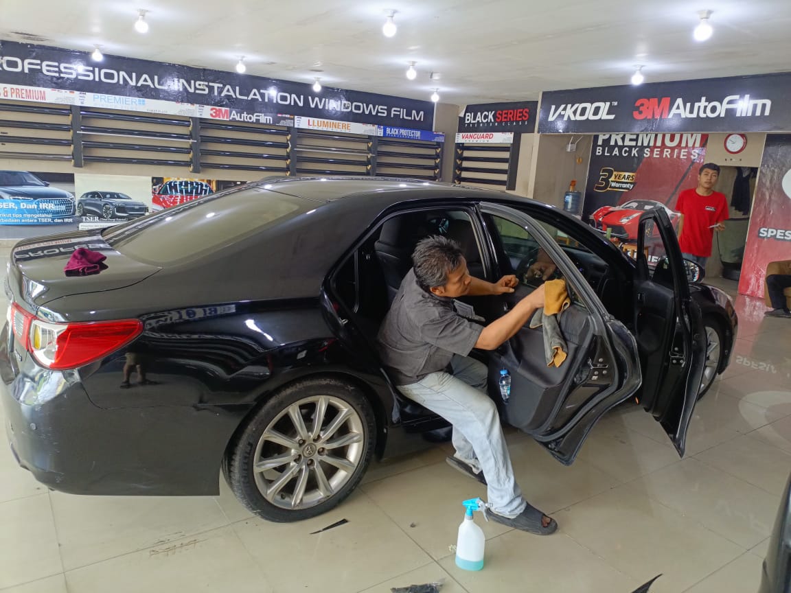 Kaca Film Mobil